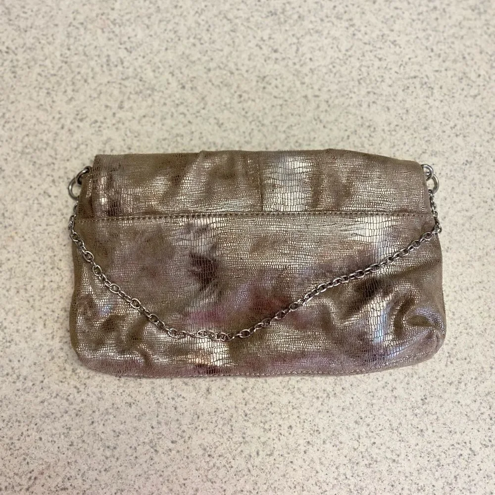 The limited Metallic Reptile Embossed Purse - Picture 2 of 6